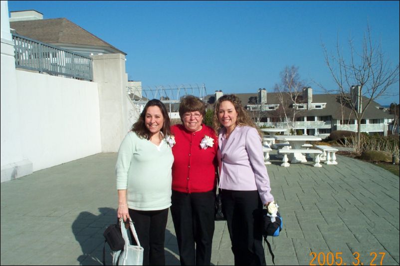 Julie, Cathy, Laura (Mommie's gonna burst!)